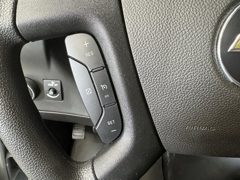 2025 Chevrolet Express LT 3500 Passenger - Photo 8 - Rochelle, IL 61068