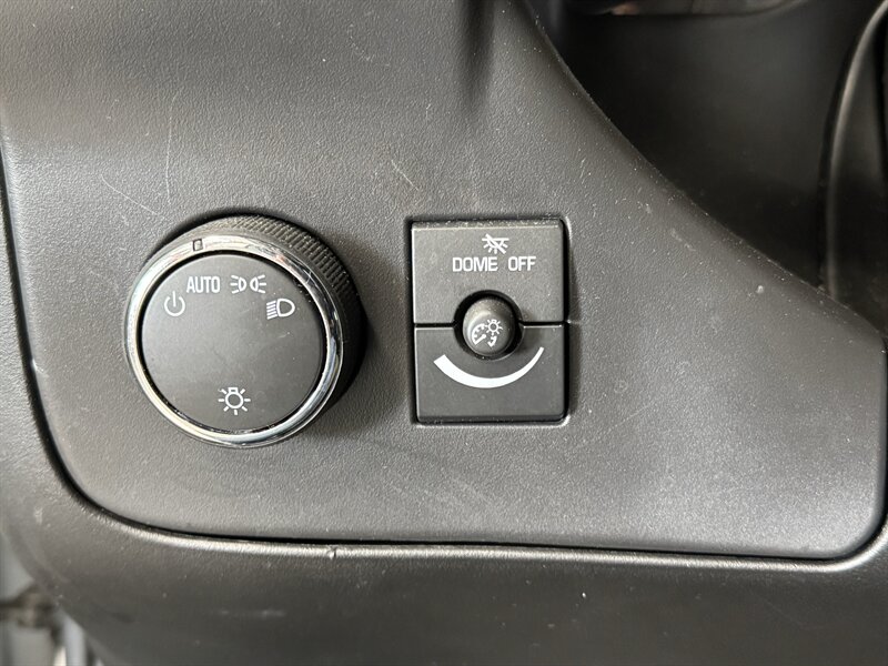 2025 Chevrolet Express LT 3500 Passenger - Photo 9 - Rochelle, IL 61068