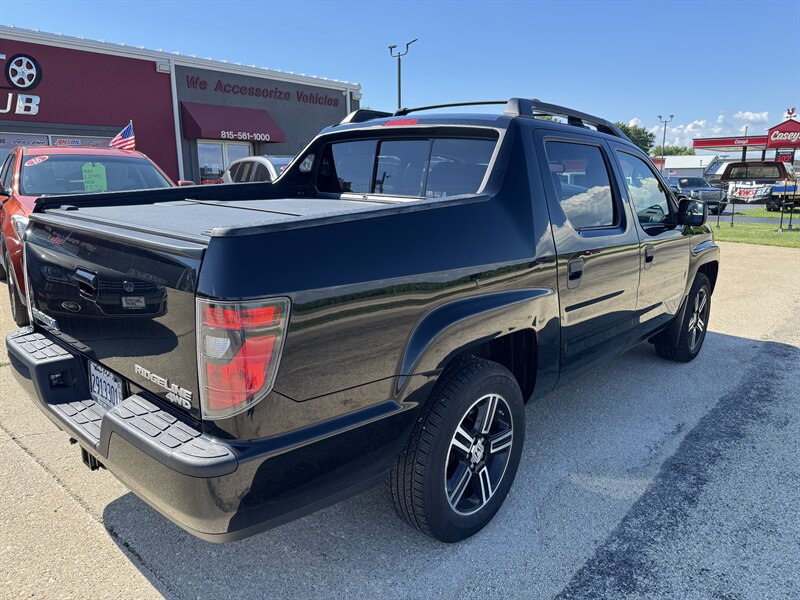 2013 Honda Ridgeline Sport   - Photo 5 - Rochelle, IL 61068