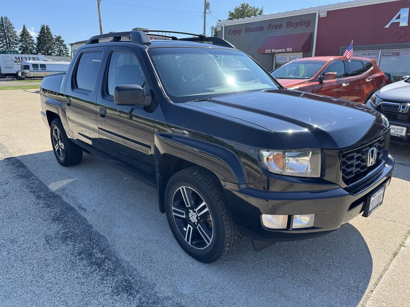 2013 Honda Ridgeline Sport   - Photo 3 - Rochelle, IL 61068