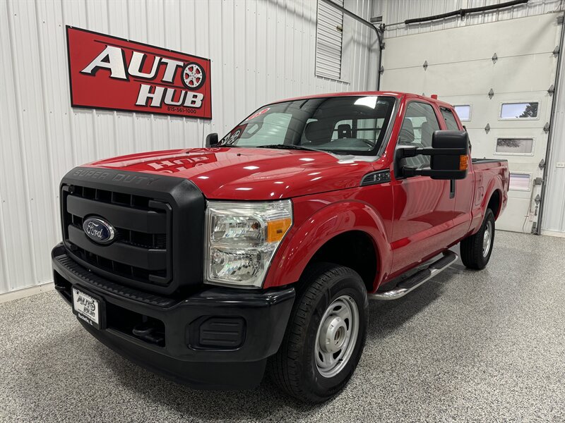 2015 Ford F-250 Super Duty XL   - Photo 1 - Rochelle, IL 61068