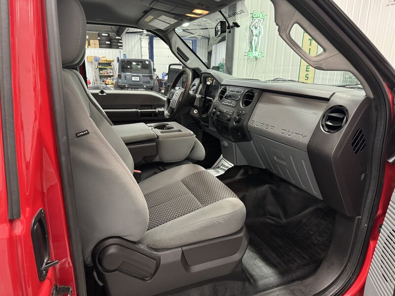 2015 Ford F-250 Super Duty XL   - Photo 19 - Rochelle, IL 61068