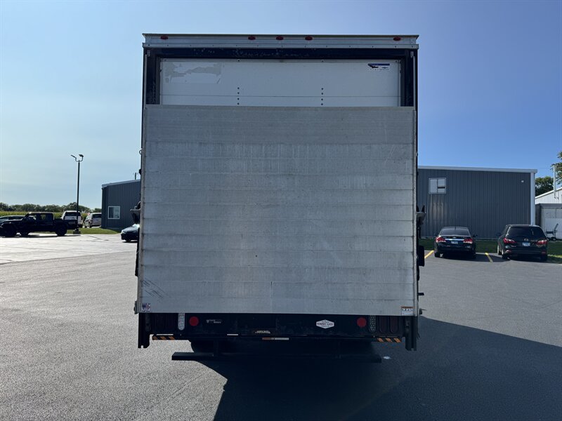 2021 Ford E-Series Van E-450 - Photo 4 - Rochelle, IL 61068