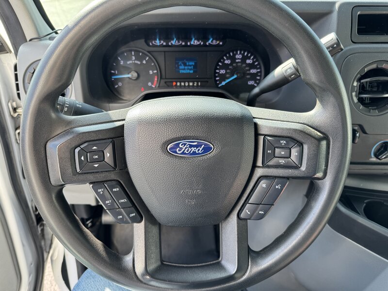 2021 Ford E-Series Van E-450 - Photo 7 - Rochelle, IL 61068