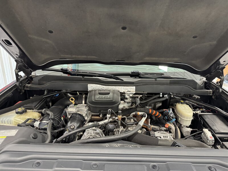 2015 Chevrolet Silverado 3500 LTZ   - Photo 23 - Rochelle, IL 61068