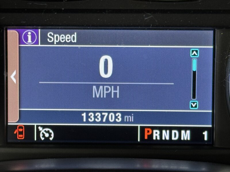 2015 Chevrolet Silverado 3500 LTZ   - Photo 6 - Rochelle, IL 61068