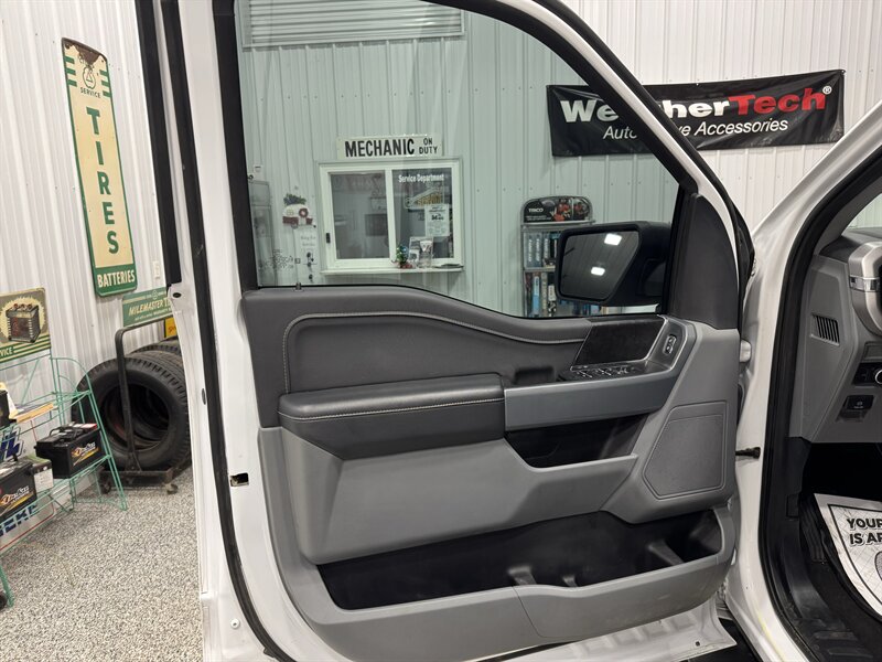 2023 Ford F-150 XLT - Photo 23 - Rochelle, IL 61068