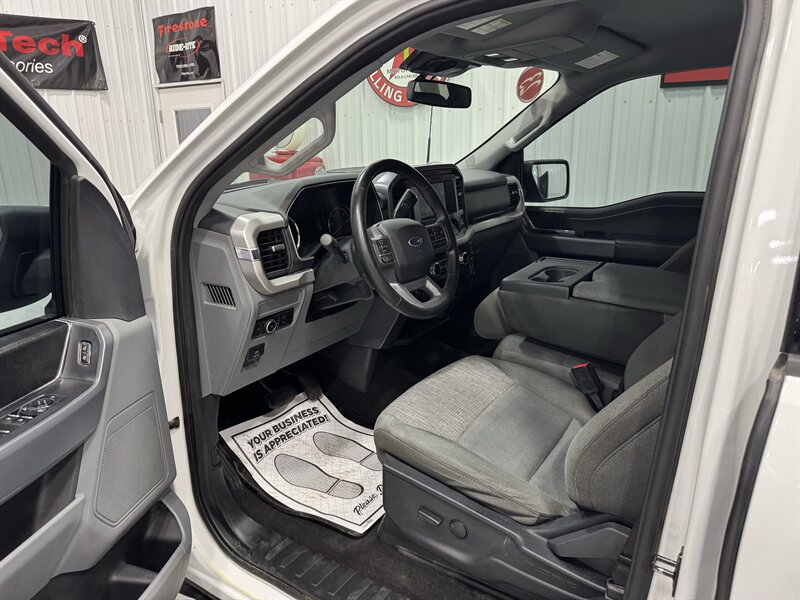2023 Ford F-150 XLT - Photo 6 - Rochelle, IL 61068