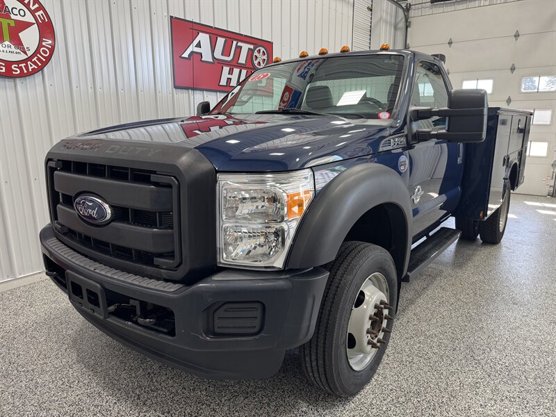2015 Ford F-450 XL Utility   - Photo 2 - Rochelle, IL 61068