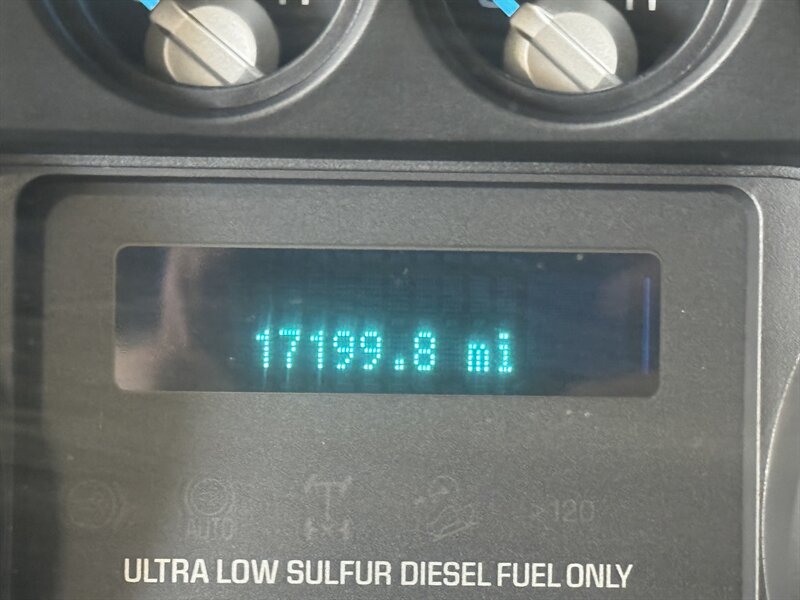 2015 Ford F-450 XL Utility   - Photo 5 - Rochelle, IL 61068