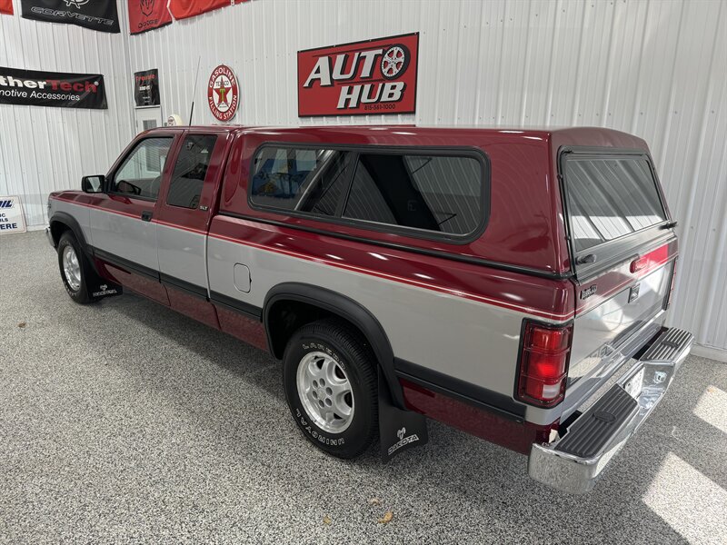 1995 Dodge Dakota SLT   - Photo 3 - Rochelle, IL 61068