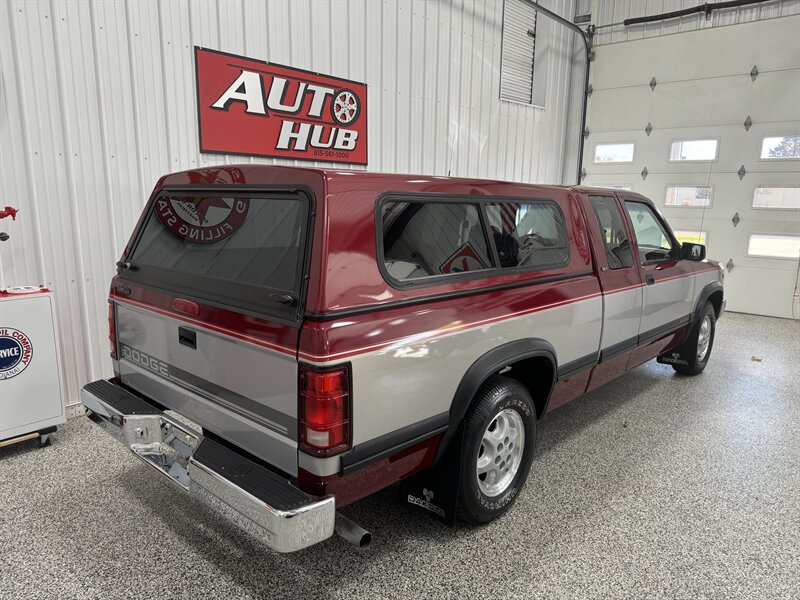 1995 Dodge Dakota SLT   - Photo 6 - Rochelle, IL 61068