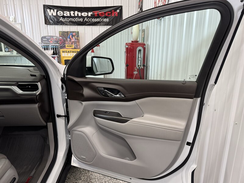 2019 GMC Acadia SLT-1 - Photo 24 - Rochelle, IL 61068