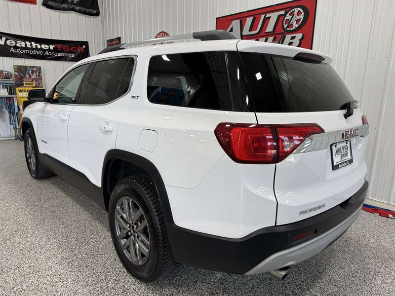 2019 GMC Acadia SLT-1 - Photo 18 - Rochelle, IL 61068