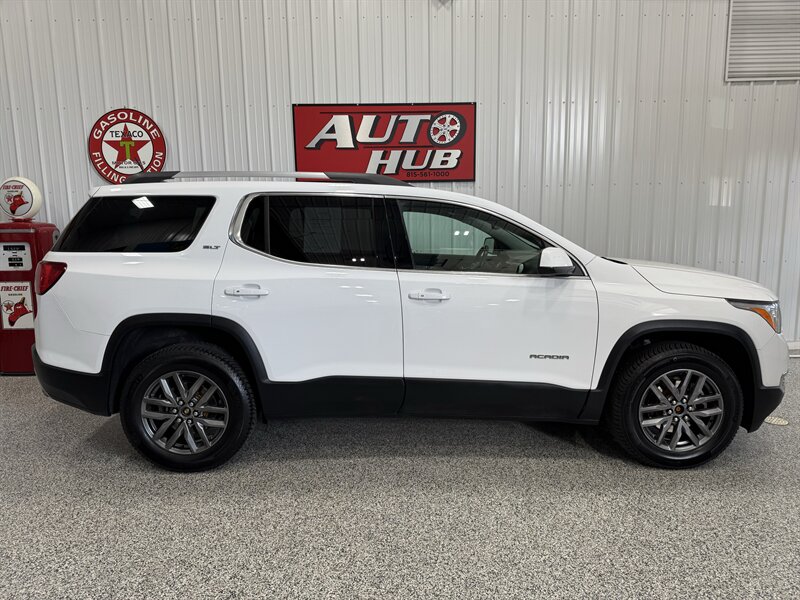 2019 GMC Acadia SLT-1 - Photo 3 - Rochelle, IL 61068