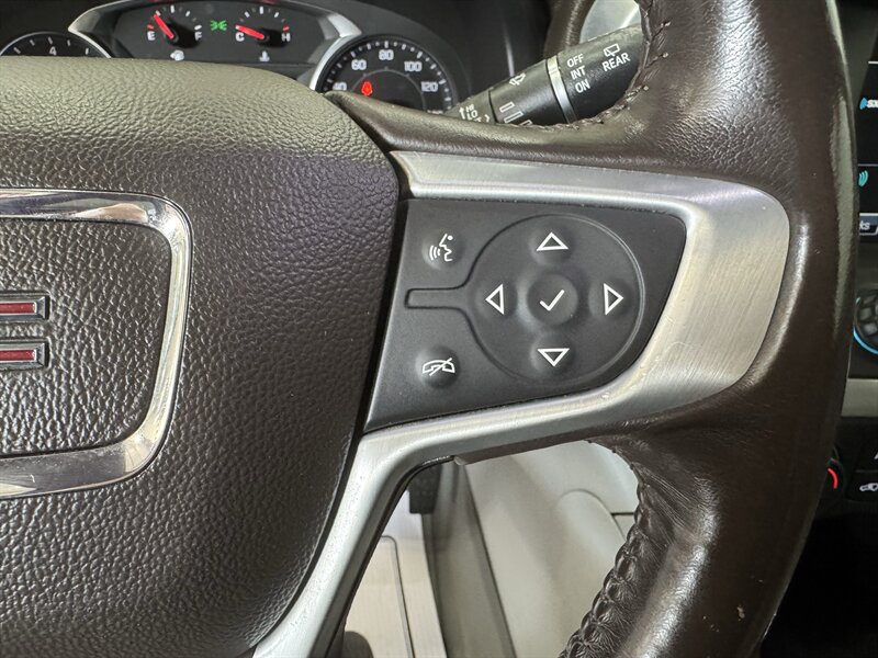 2019 GMC Acadia SLT-1 - Photo 9 - Rochelle, IL 61068