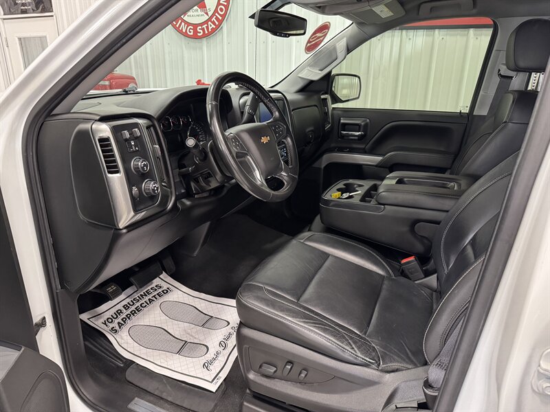 2018 Chevrolet Silverado 1500 LT Z71 - Photo 7 - Rochelle, IL 61068