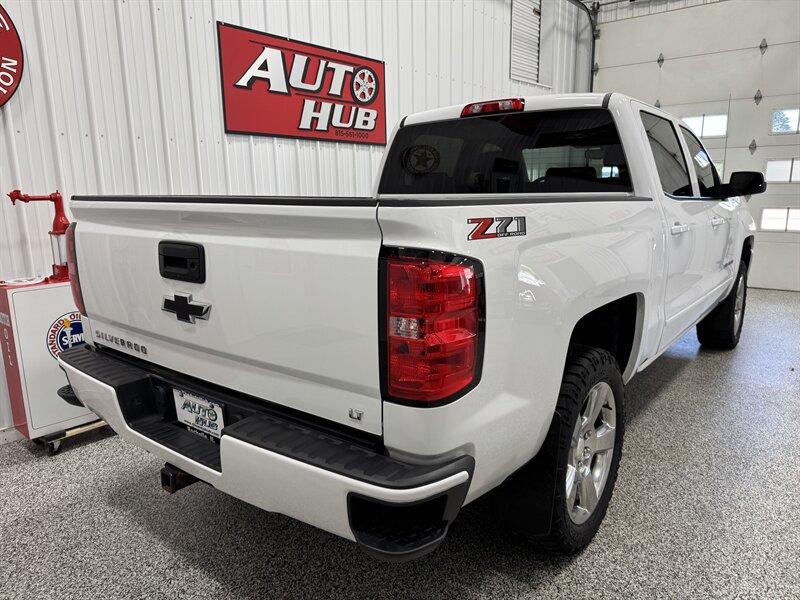 2018 Chevrolet Silverado 1500 LT Z71 - Photo 22 - Rochelle, IL 61068