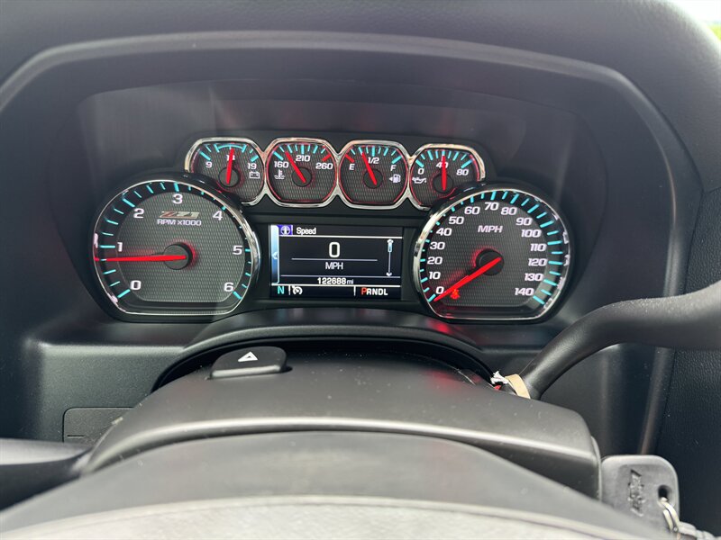 2018 Chevrolet Silverado 1500 LT Z71 - Photo 3 - Rochelle, IL 61068