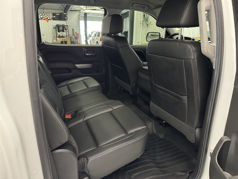 2018 Chevrolet Silverado 1500 LT Z71 - Photo 17 - Rochelle, IL 61068