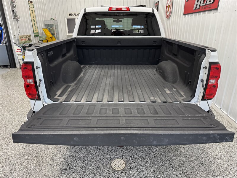 2018 Chevrolet Silverado 1500 LT Z71 - Photo 6 - Rochelle, IL 61068