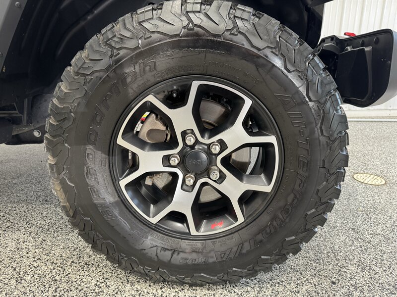 2020 Jeep Wrangler Rubicon   - Photo 24 - Rochelle, IL 61068