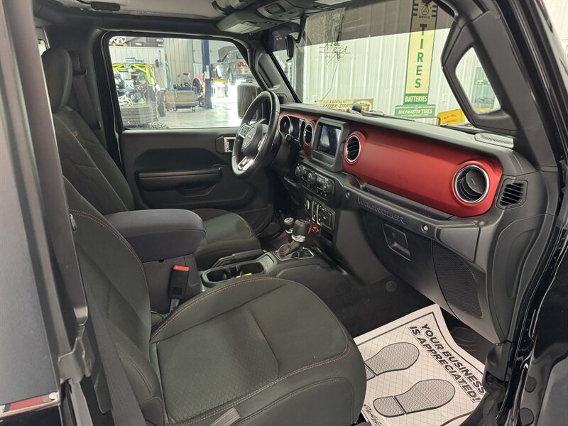 2020 Jeep Wrangler Rubicon   - Photo 15 - Rochelle, IL 61068