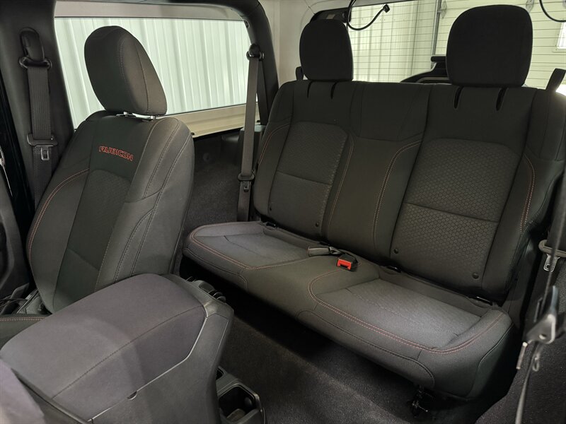 2020 Jeep Wrangler Rubicon   - Photo 13 - Rochelle, IL 61068