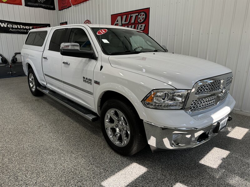 2014 RAM 1500 Laramie   - Photo 12 - Rochelle, IL 61068