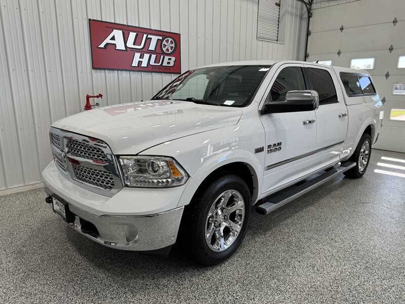 2014 RAM 1500 Laramie   - Photo 1 - Rochelle, IL 61068