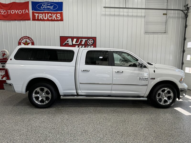 2014 RAM 1500 Laramie   - Photo 6 - Rochelle, IL 61068