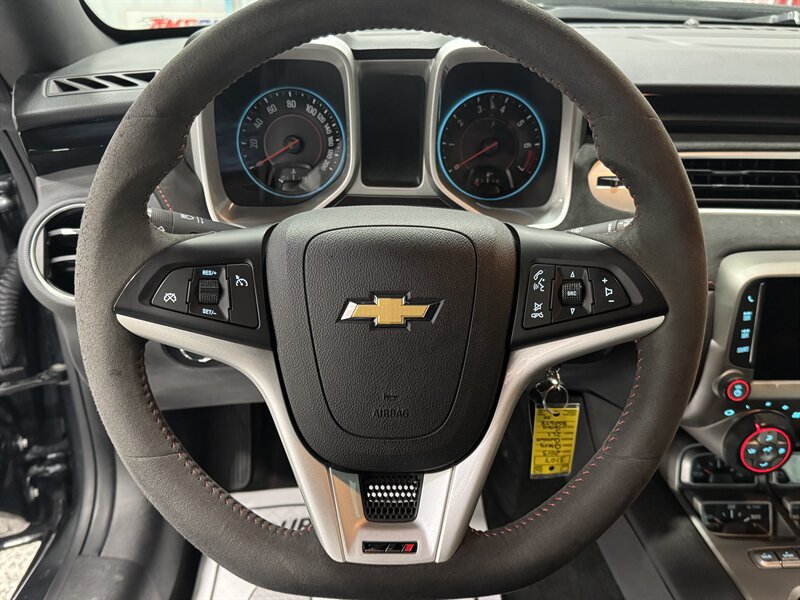 2013 Chevrolet Camaro ZL1   - Photo 15 - Rochelle, IL 61068