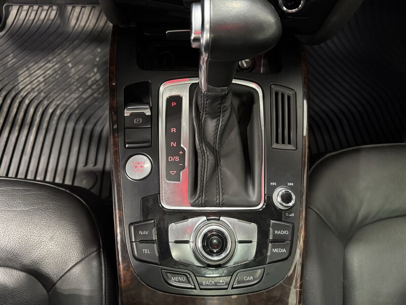 2013 Audi A5 2.0T quattro Premium Plus   - Photo 12 - Rochelle, IL 61068