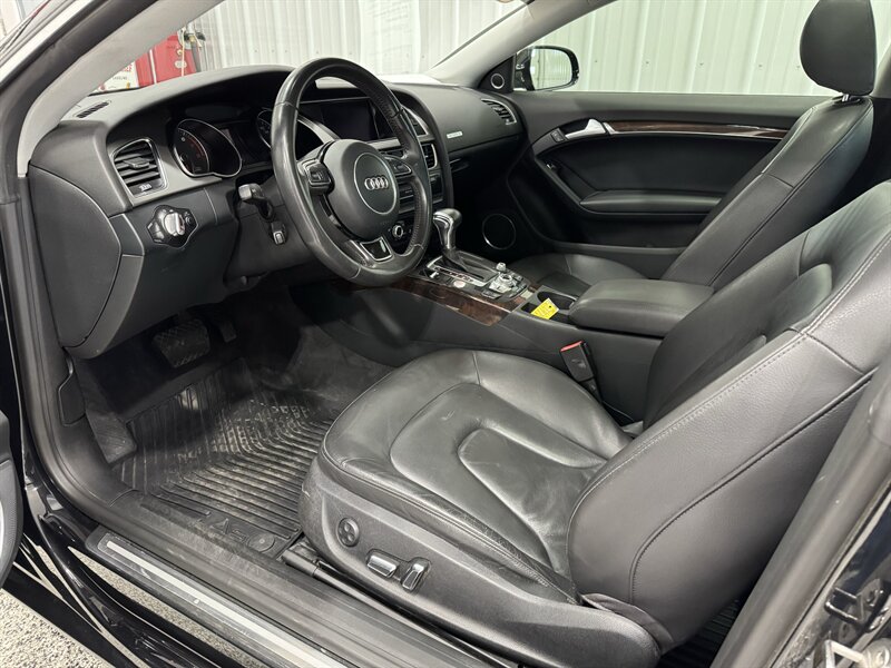 2013 Audi A5 2.0T quattro Premium Plus   - Photo 6 - Rochelle, IL 61068
