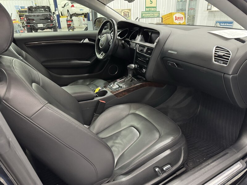 2013 Audi A5 2.0T quattro Premium Plus   - Photo 18 - Rochelle, IL 61068