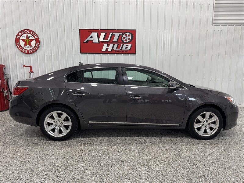 2013 Buick Lacrosse Leather - Photo 3 - Rochelle, IL 61068
