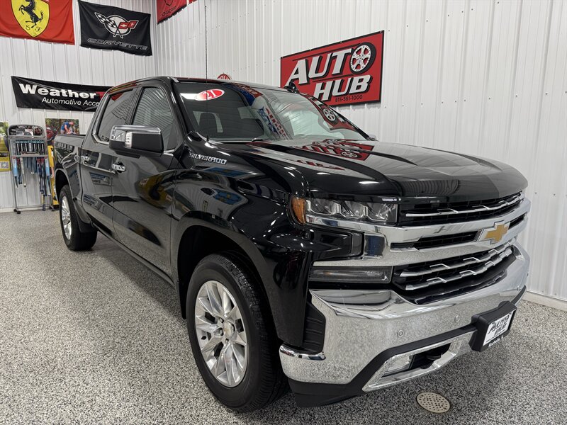 2021 Chevrolet Silverado 1500 LTZ   - Photo 4 - Rochelle, IL 61068