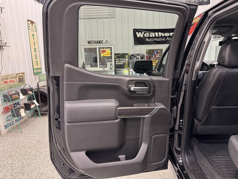 2021 Chevrolet Silverado 1500 LTZ   - Photo 28 - Rochelle, IL 61068