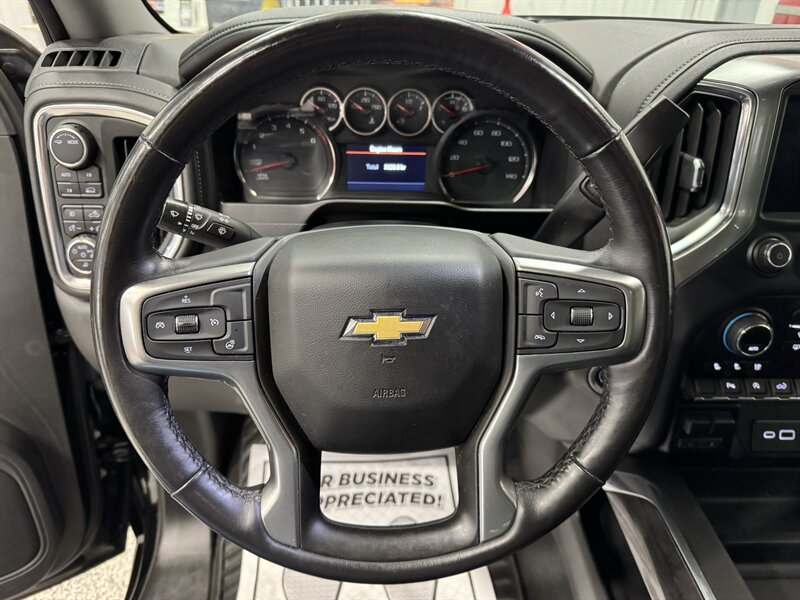 2021 Chevrolet Silverado 1500 LTZ   - Photo 7 - Rochelle, IL 61068