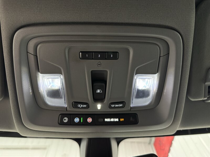 2021 Chevrolet Silverado 1500 LTZ   - Photo 14 - Rochelle, IL 61068