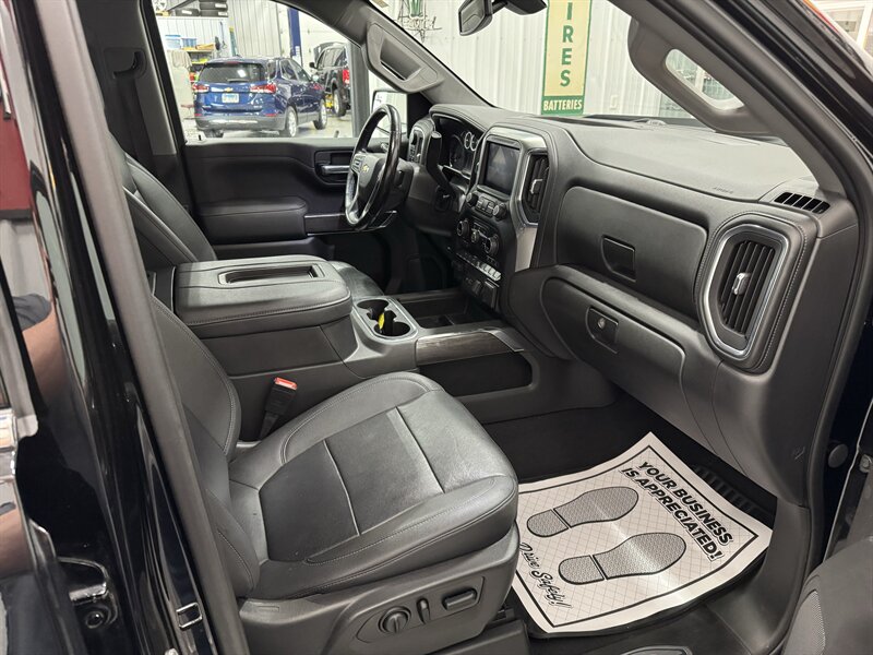 2021 Chevrolet Silverado 1500 LTZ   - Photo 18 - Rochelle, IL 61068