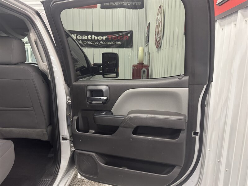 2017 Chevrolet Silverado 2500HD Work Truck   - Photo 26 - Rochelle, IL 61068