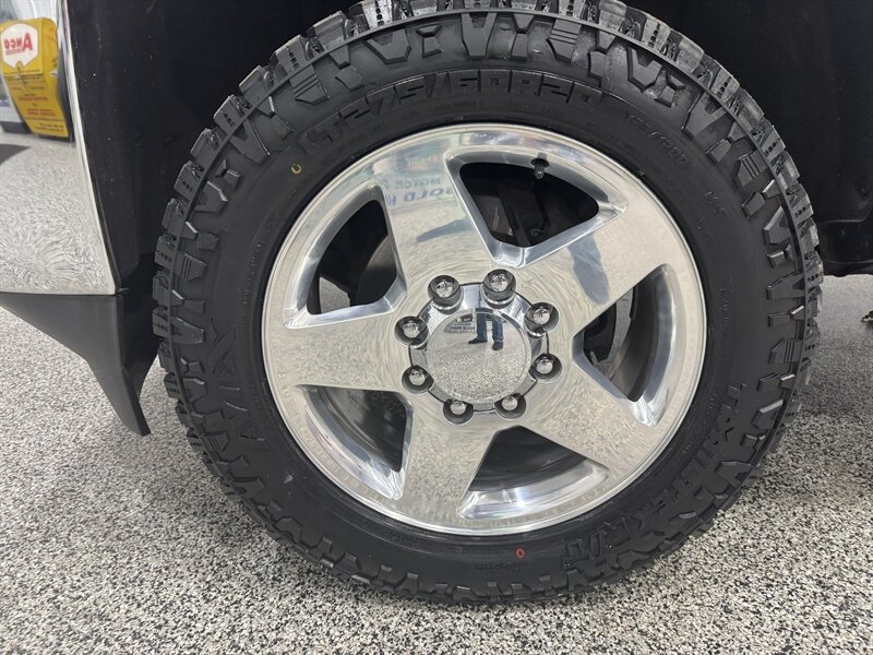 2017 Chevrolet Silverado 2500HD Work Truck   - Photo 20 - Rochelle, IL 61068