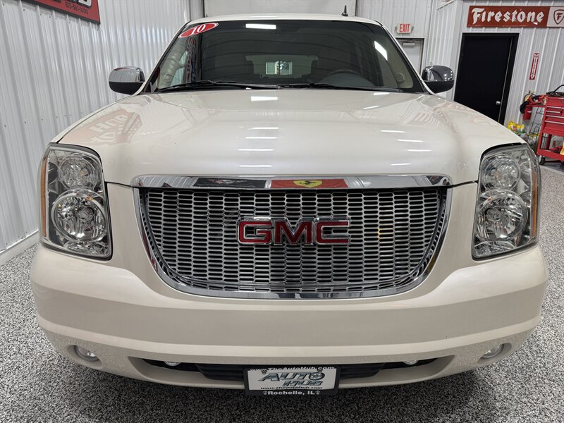 2010 GMC Yukon SLT  RUST FREE TEXAS TRUCK! - Photo 17 - Rochelle, IL 61068