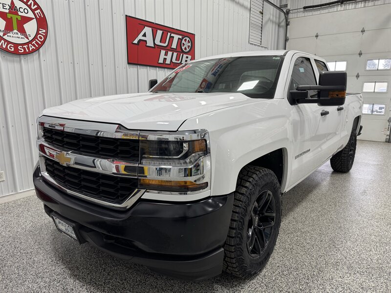 2018 Chevrolet Silverado 1500 Work Truck - Photo 2 - Rochelle, IL 61068