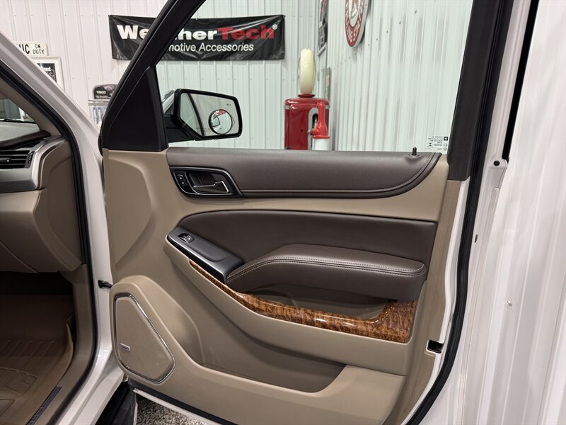 2018 Chevrolet Tahoe Premier   - Photo 22 - Rochelle, IL 61068