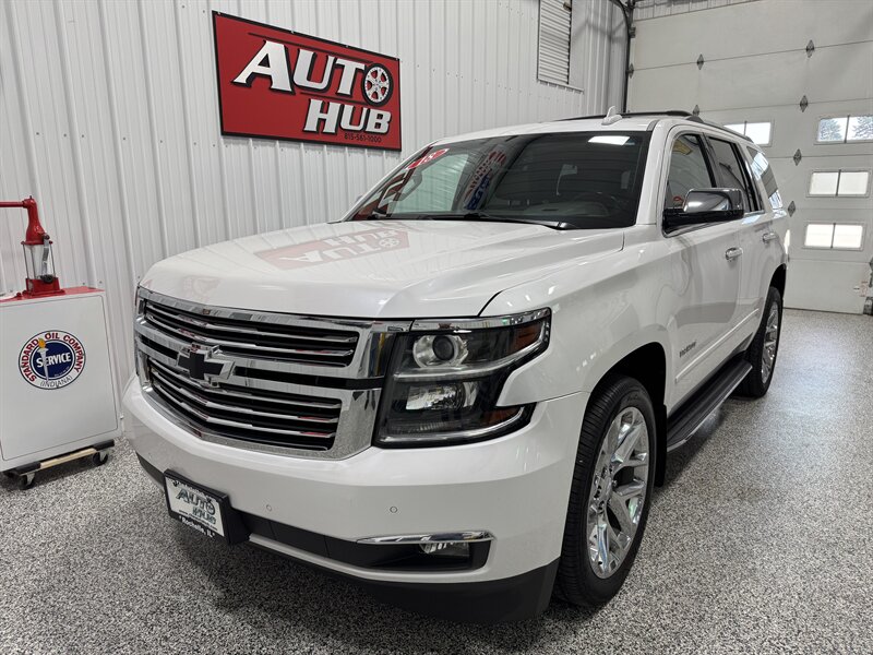 2018 Chevrolet Tahoe Premier   - Photo 2 - Rochelle, IL 61068