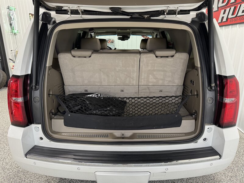 2018 Chevrolet Tahoe Premier   - Photo 14 - Rochelle, IL 61068