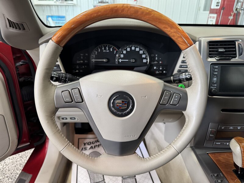 2004 Cadillac XLR   - Photo 7 - Rochelle, IL 61068