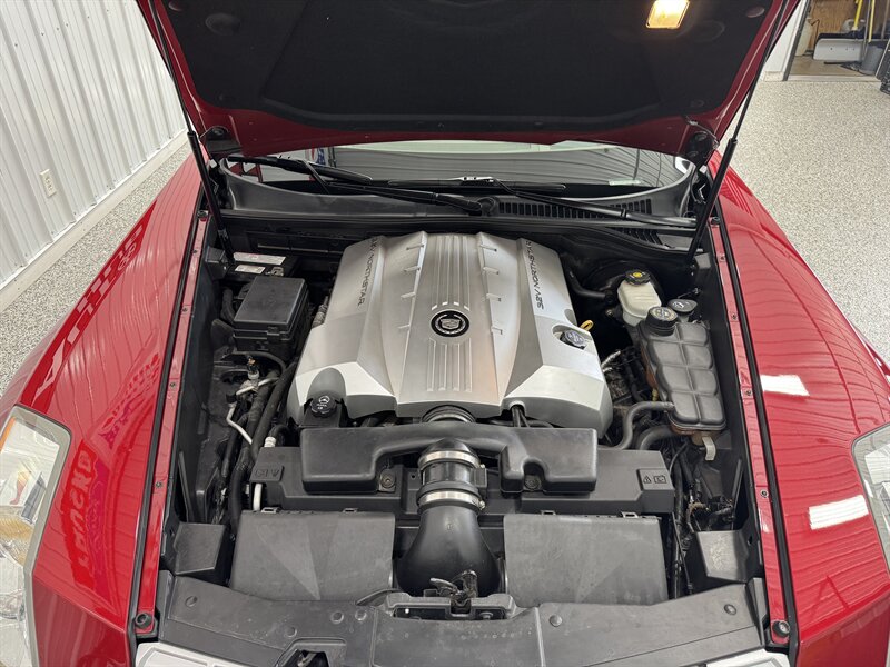 2004 Cadillac XLR   - Photo 14 - Rochelle, IL 61068